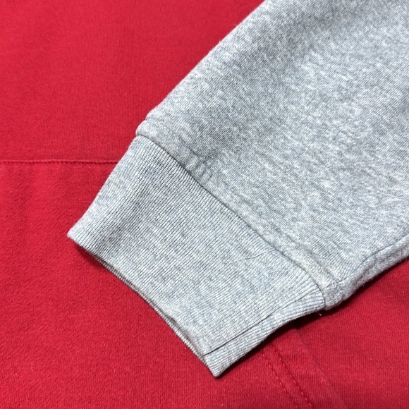 Reebok hoodie men’s XL red and gray activewear Athleisure workout running - Picture 2 of 7